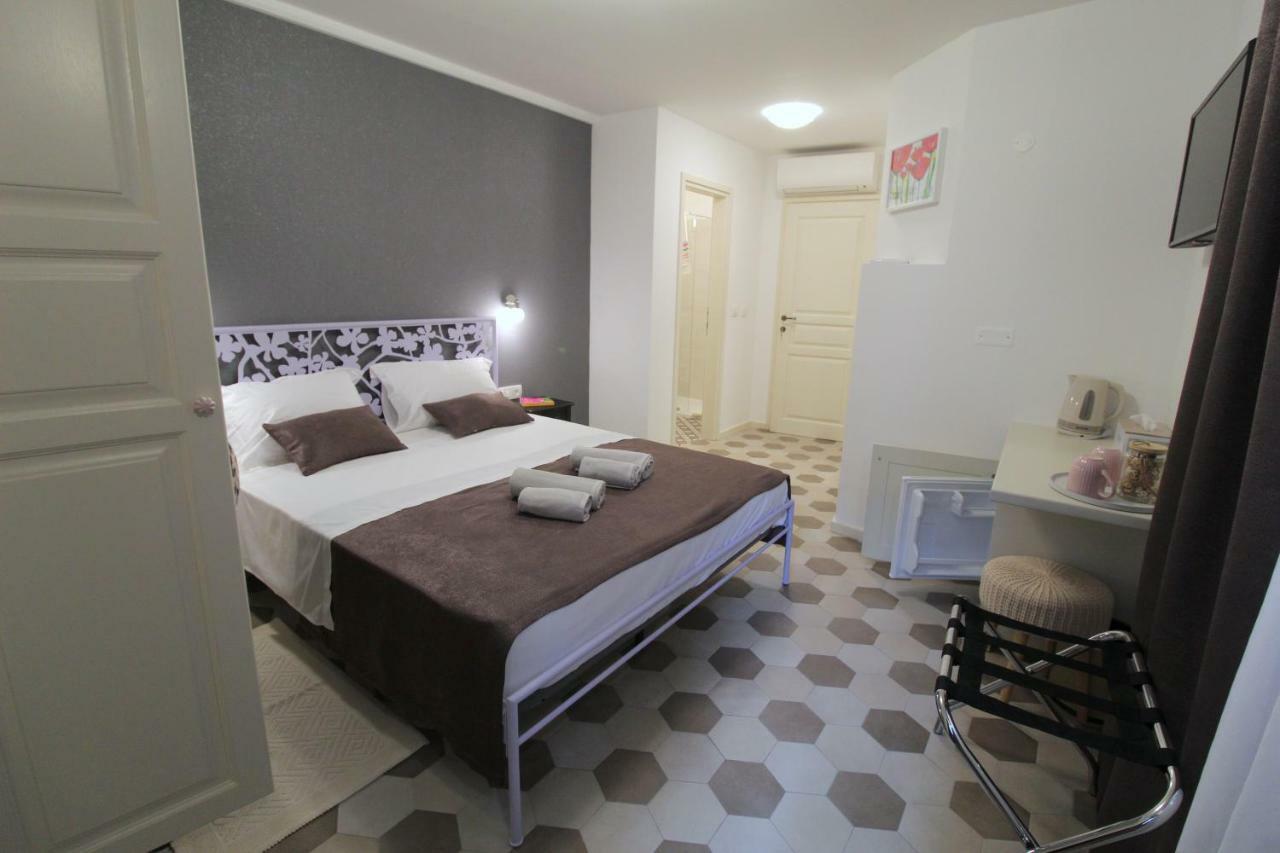 Noemi'S Rooms Ρόβινι Εξωτερικό φωτογραφία